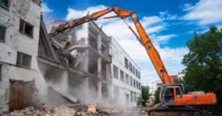 Промышленный демонтаж зданий Можга, цена от 2994 руб.