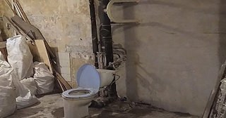 Демонтаж сантехкабины в панельном доме - цена от 1051 рублей | Сварной-Мжг